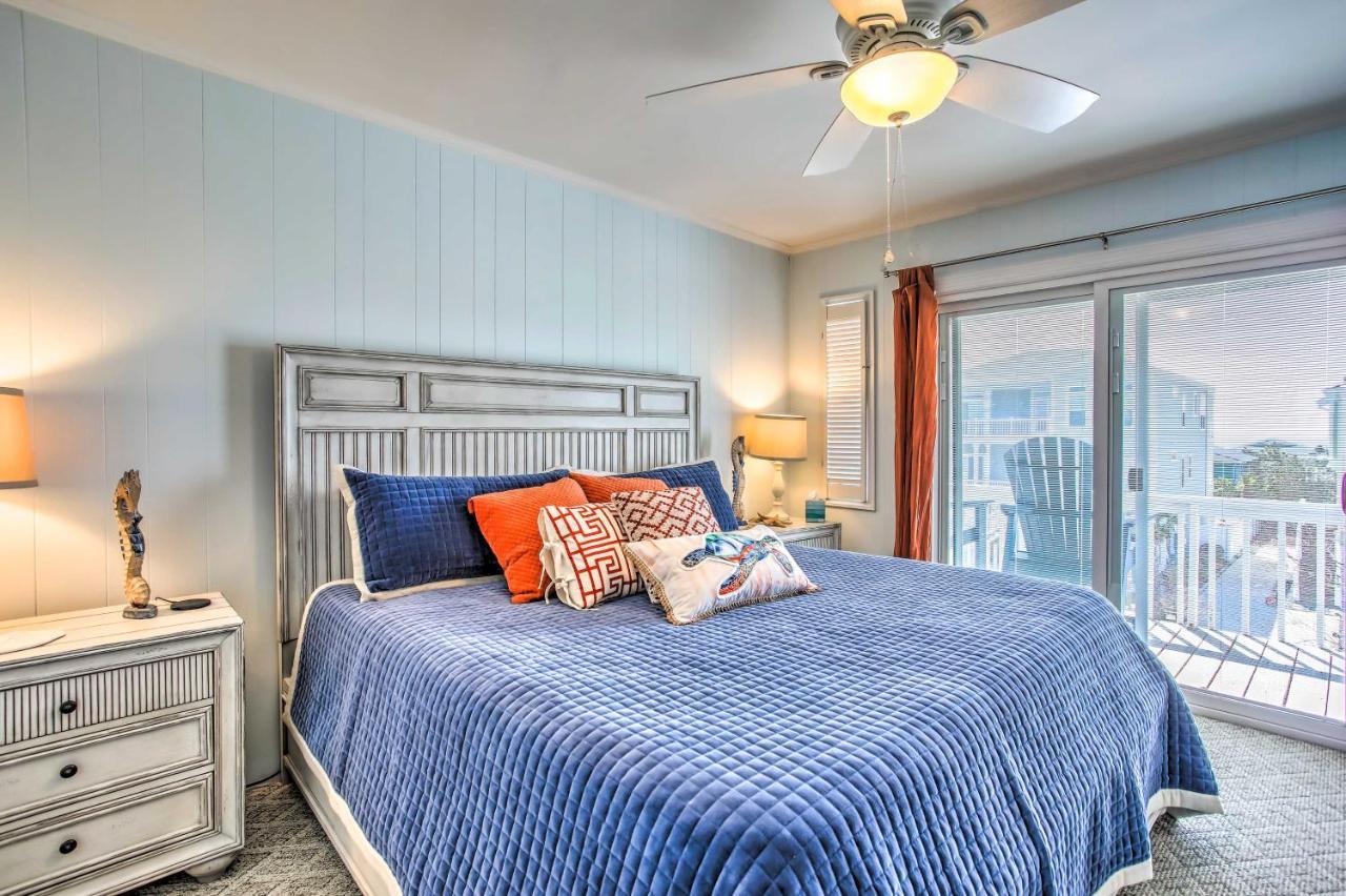 Coastal Oasis With Decks Walk To Holden Beach! 외부 사진